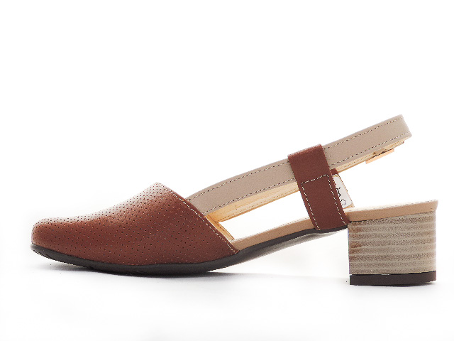 Hnedé dámske kožené sandale