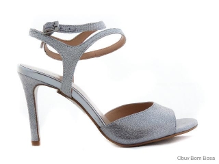 Strieborné dámske kožené sandále